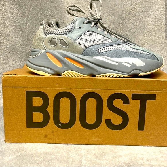 Yeezy boost 700 inertia